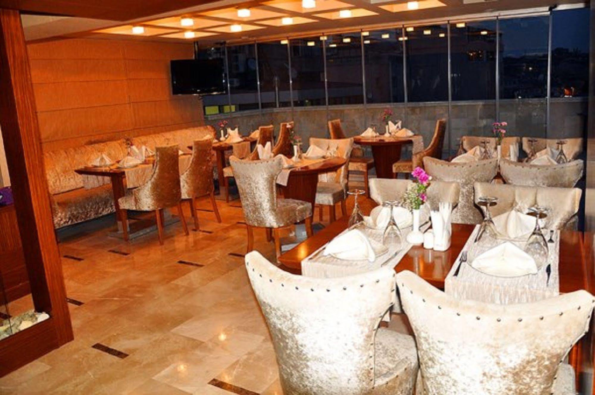 Q Hotel Laleli Istanbul Exterior foto